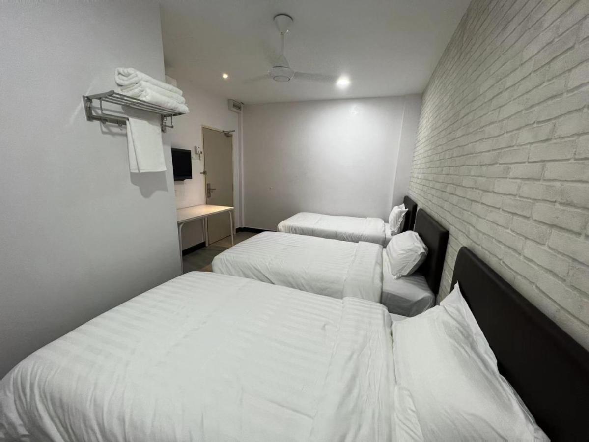Hotel Decentraland Kuala Terengganu Bagian luar foto