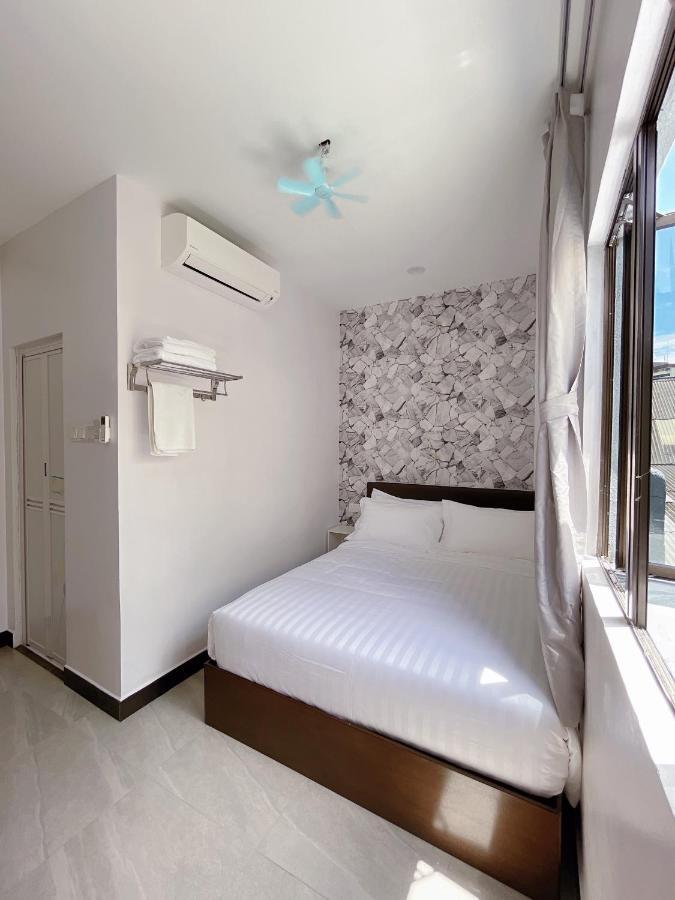 Hotel Decentraland Kuala Terengganu Bagian luar foto