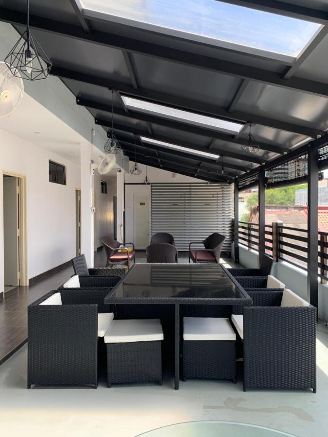 Hotel Decentraland Kuala Terengganu Bagian luar foto